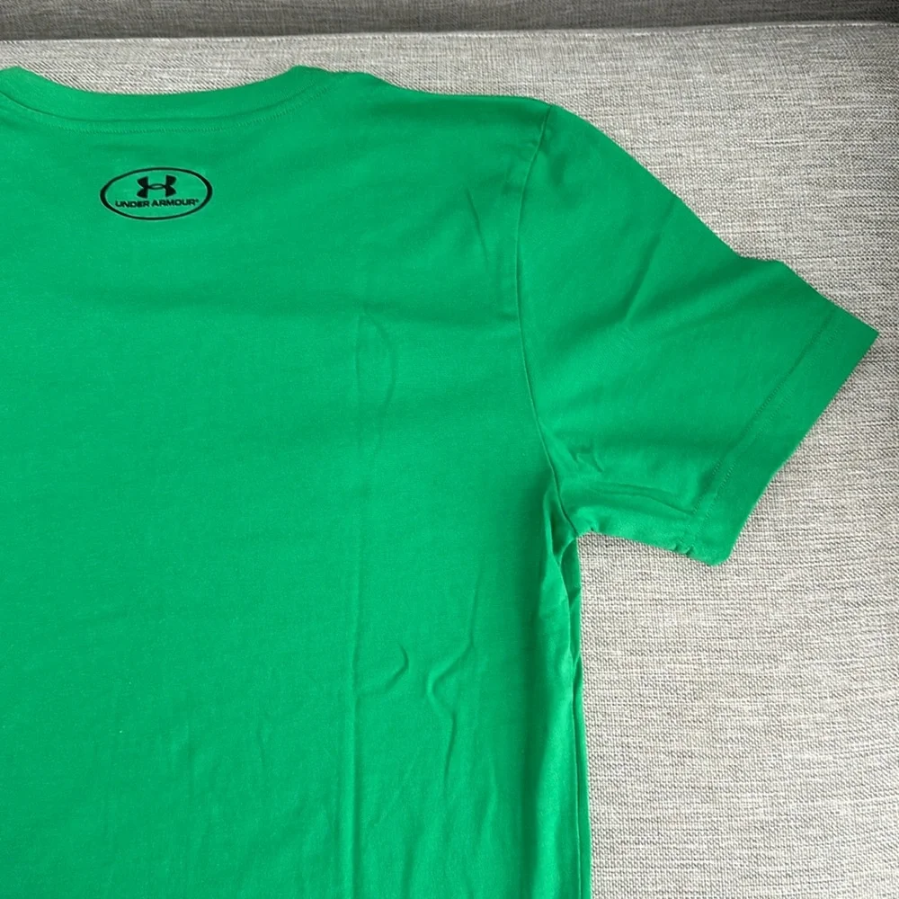 Awesome Under Armour Refuse Defeat Shirt Youth Large - Picture 9 of 14